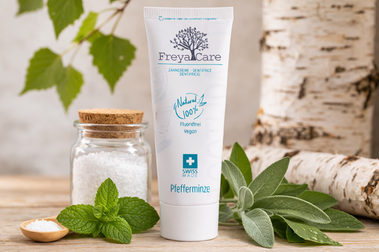 fluoridfreie-zahnpasta-freyacare-xylit-minze-salbei.jpg